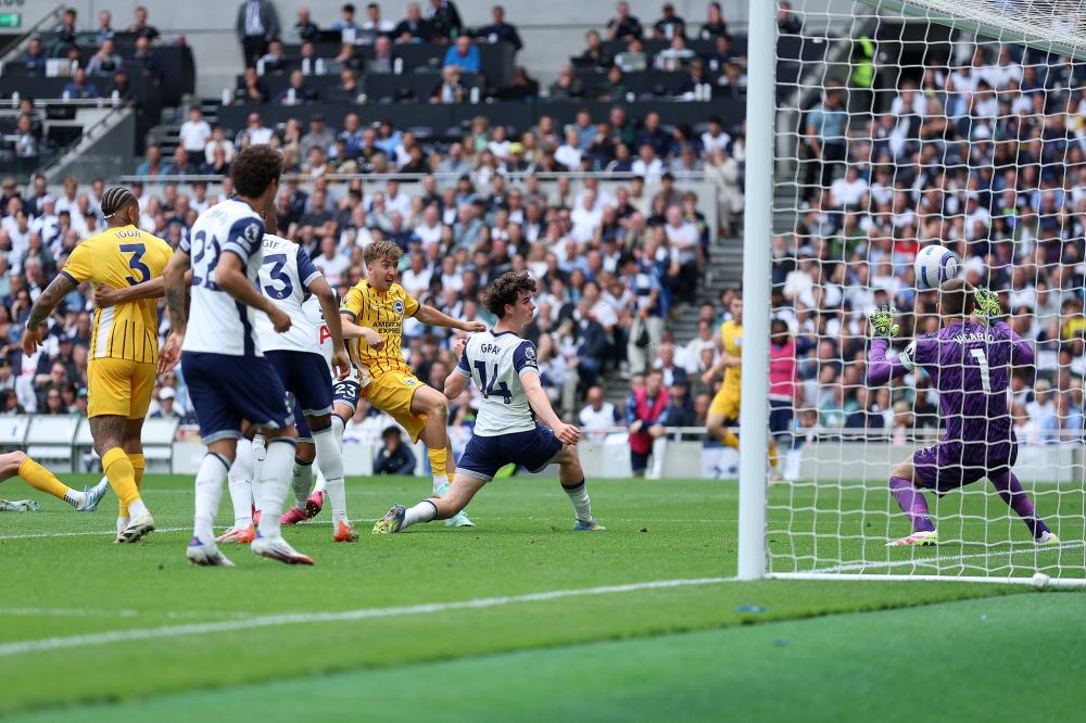 凯莱赫：萨拉赫真的很努力，他总是第一个来健身房的人